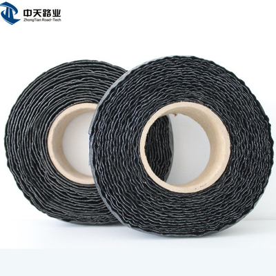 Blacktopbarst 40mm Bitumineuze Band Snel Gezamenlijk Asphalt For Crack Fill